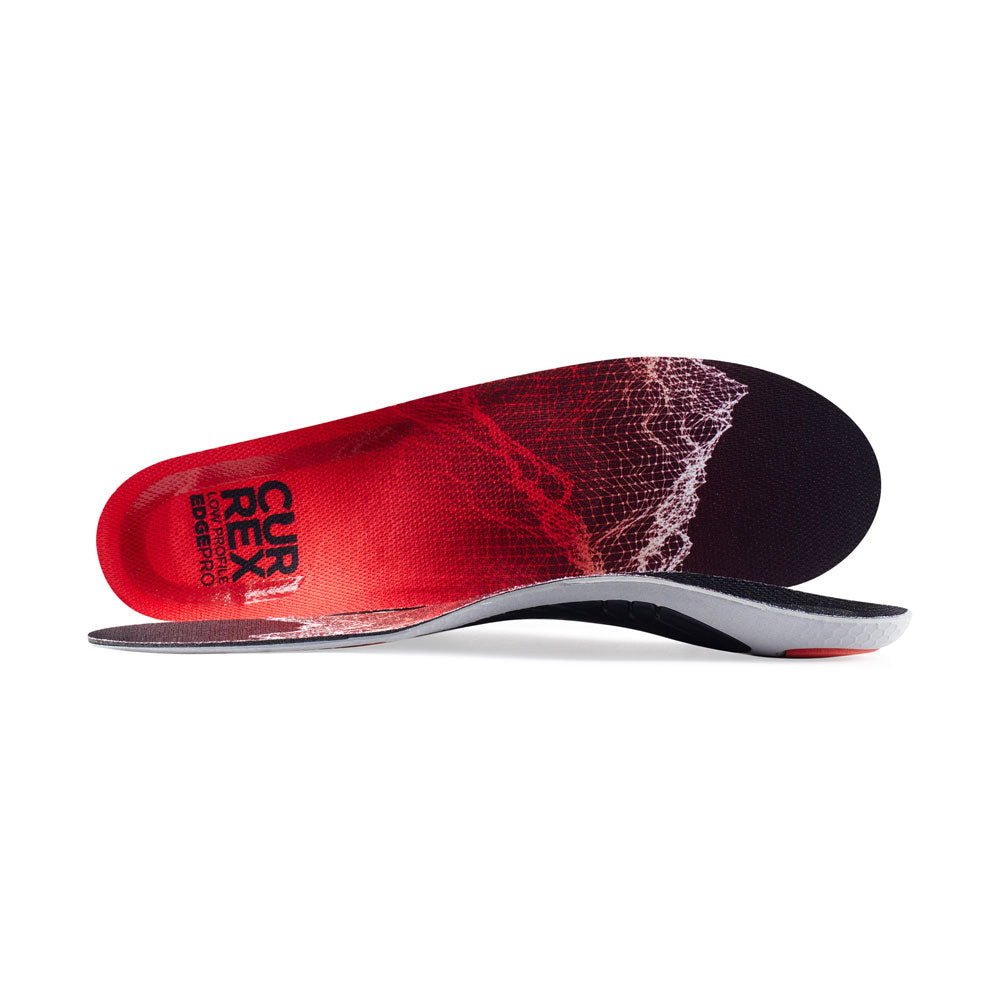View of pair of red low profile EDGEPRO insoles, one standing on side to show top of insole, second insole set in front showing its profile while toe is facing opposite direction #1-wahle-dein-profil_low