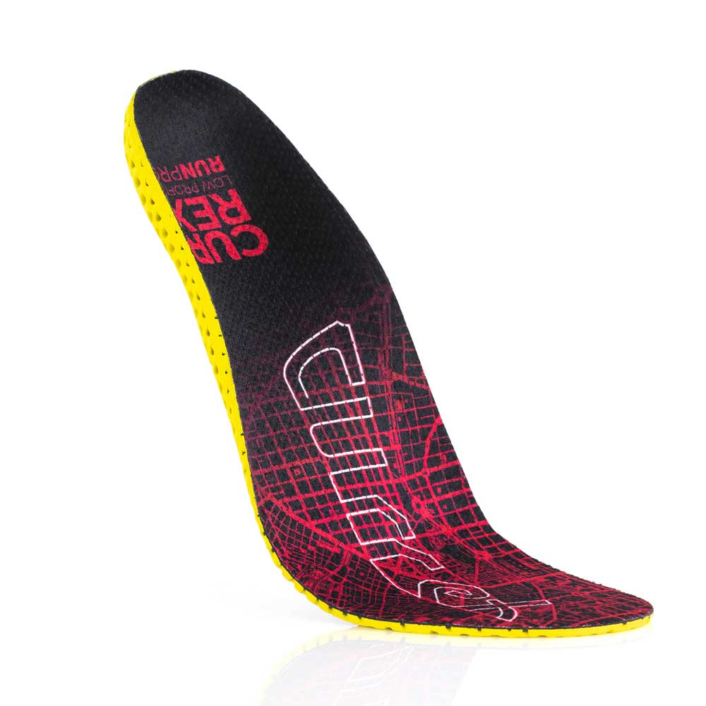 Floating top view of red colored RUNPRO low profile insoles with yellow base #1-wahle-dein-profil_low